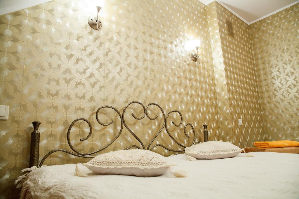 Karalinski Falvarok Tyzengauza Otel Korolino  Oda fotoğraf