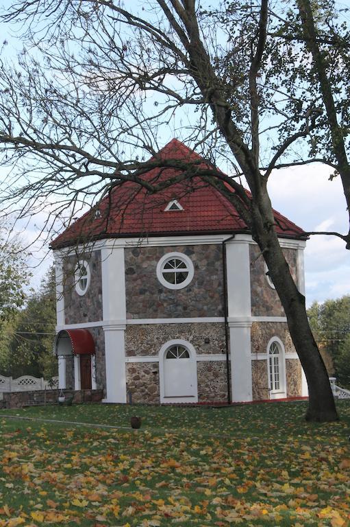 Karalinski Falvarok Tyzengauza Otel Korolino  Dış mekan fotoğraf