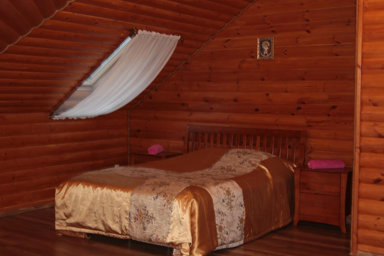 Karalinski Falvarok Tyzengauza Otel Korolino  Dış mekan fotoğraf