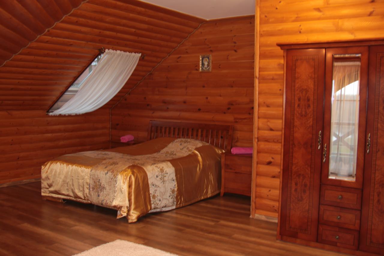 Karalinski Falvarok Tyzengauza Otel Korolino  Dış mekan fotoğraf