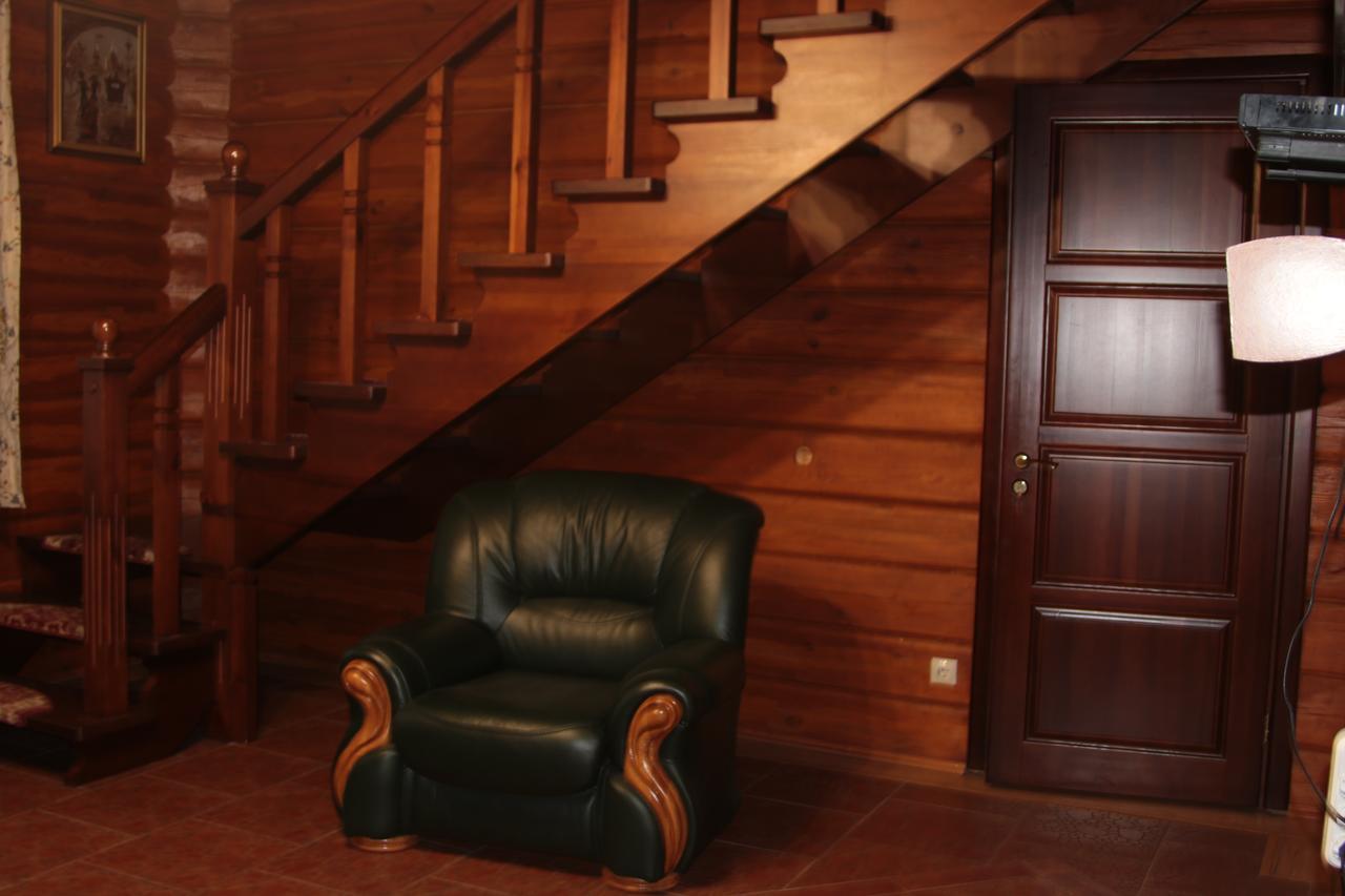 Karalinski Falvarok Tyzengauza Otel Korolino  Dış mekan fotoğraf